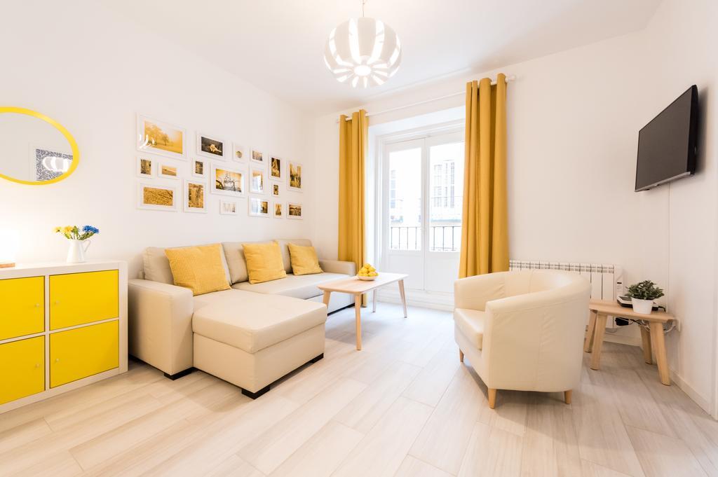 Plaza Mayor Apartment Madrid Exterior photo